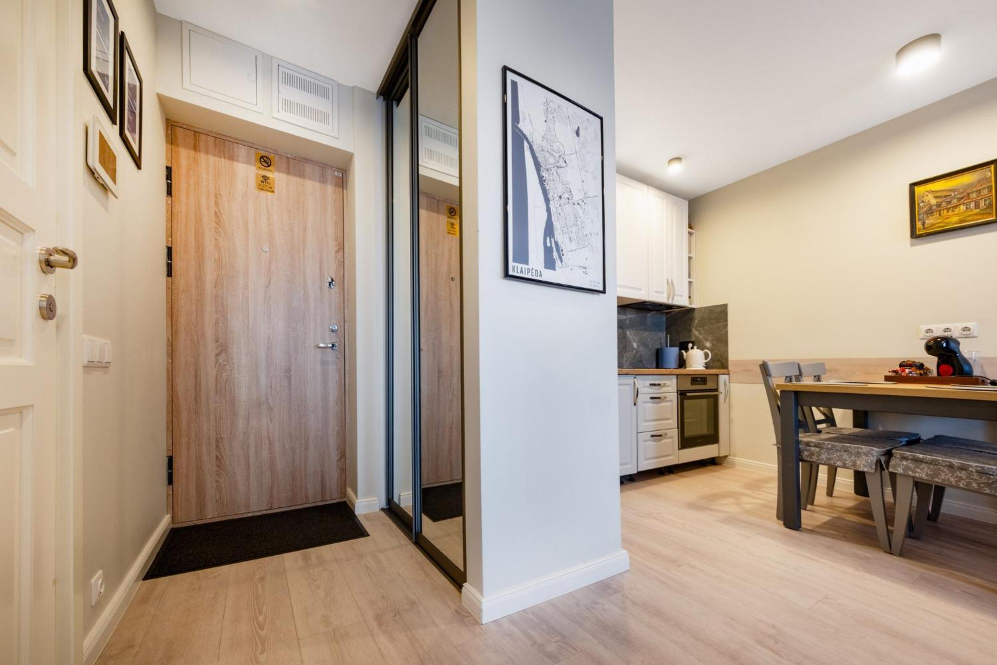 Romos Apartamentai Klaipedoje Klaipėda Exteriör bild