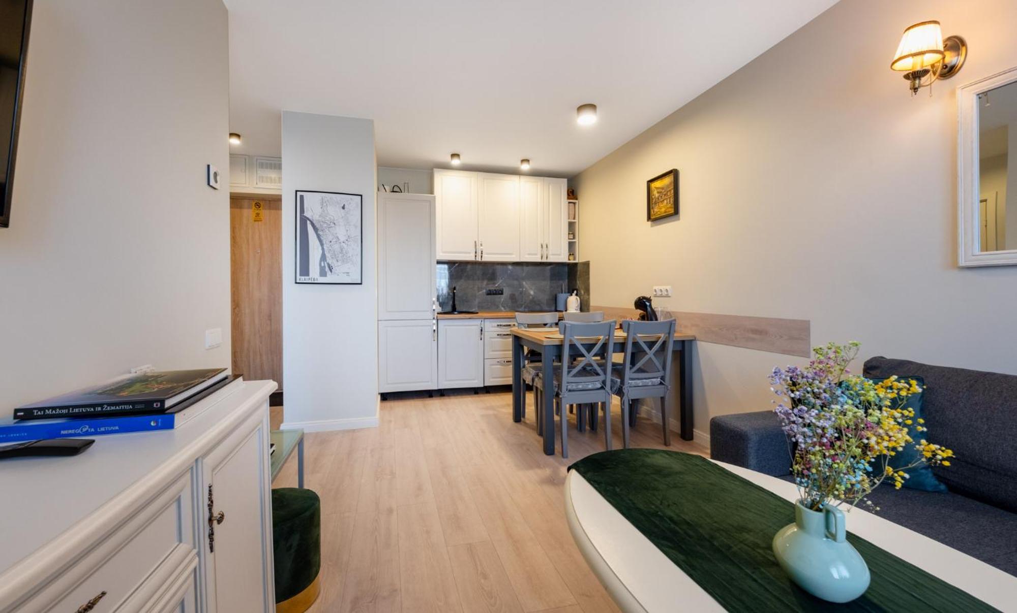 Romos Apartamentai Klaipedoje Klaipėda Exteriör bild